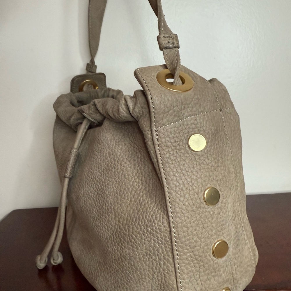 Hammitt Cooper Bag Women's Taupe Leather Drawstring Shoulder brushed gold hardwa - Picture 3 of 14